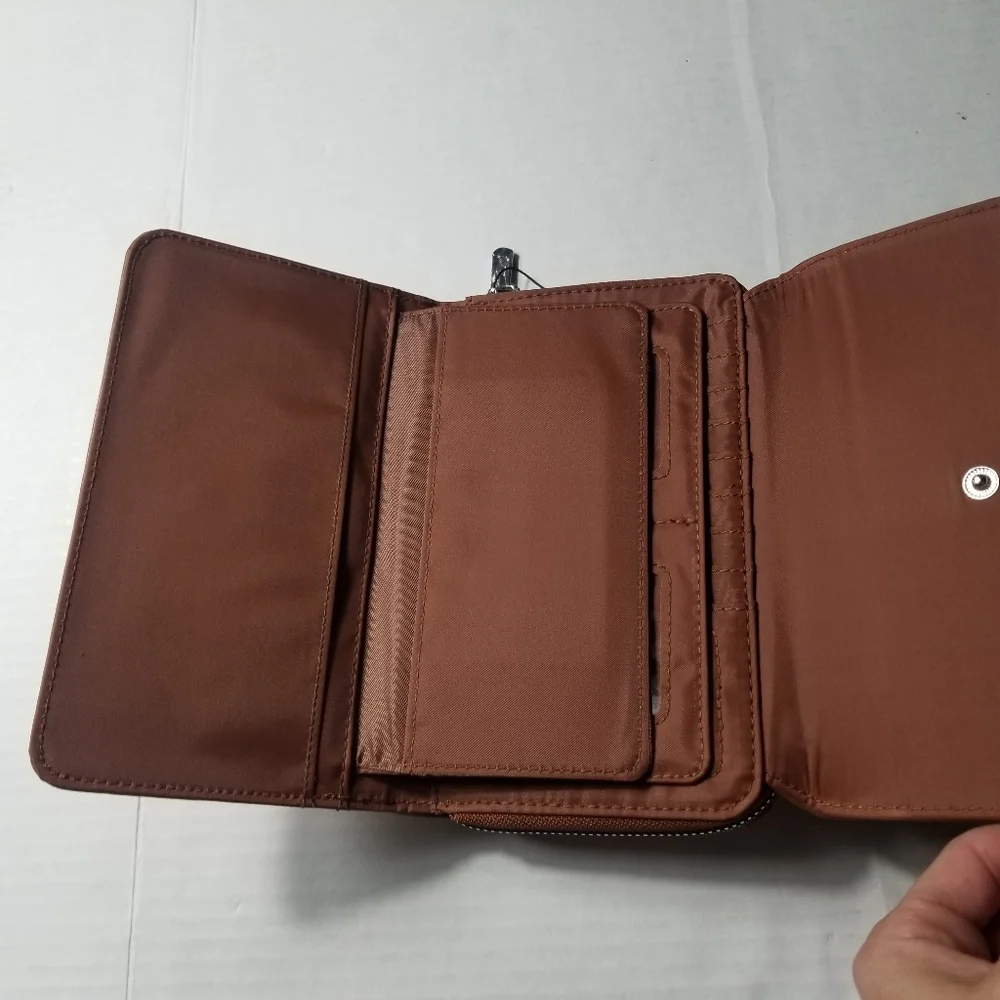 NWT KOHL'S BROWN WALLET